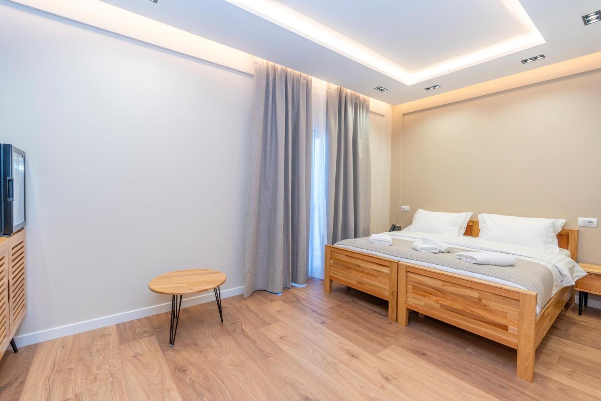 Hotel Jezerca Theth Buitenkant foto