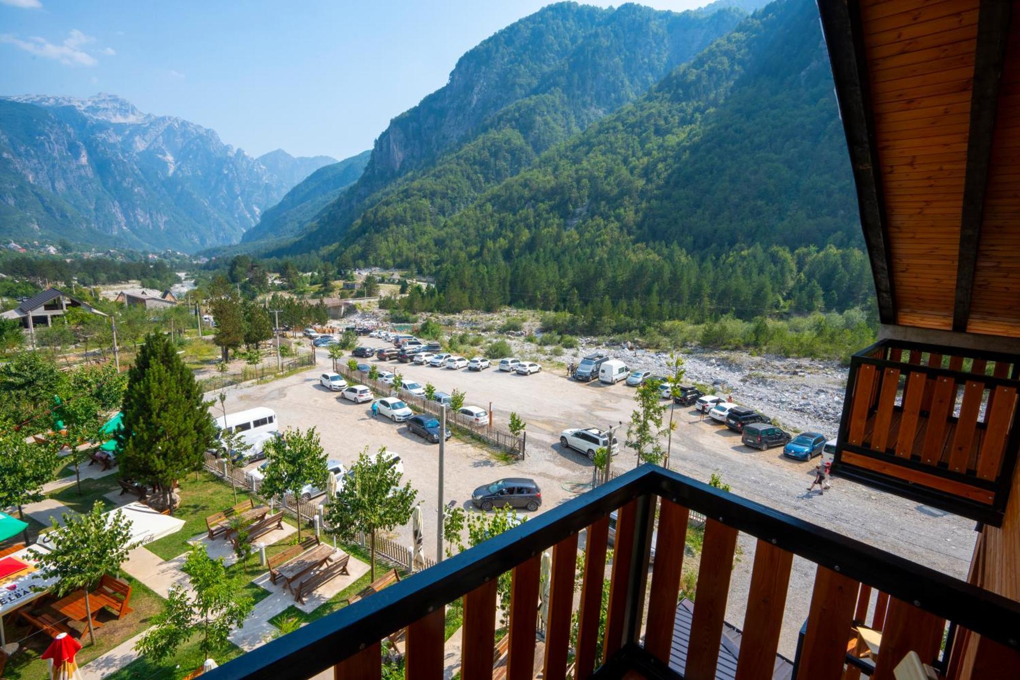 Hotel Jezerca Theth Buitenkant foto