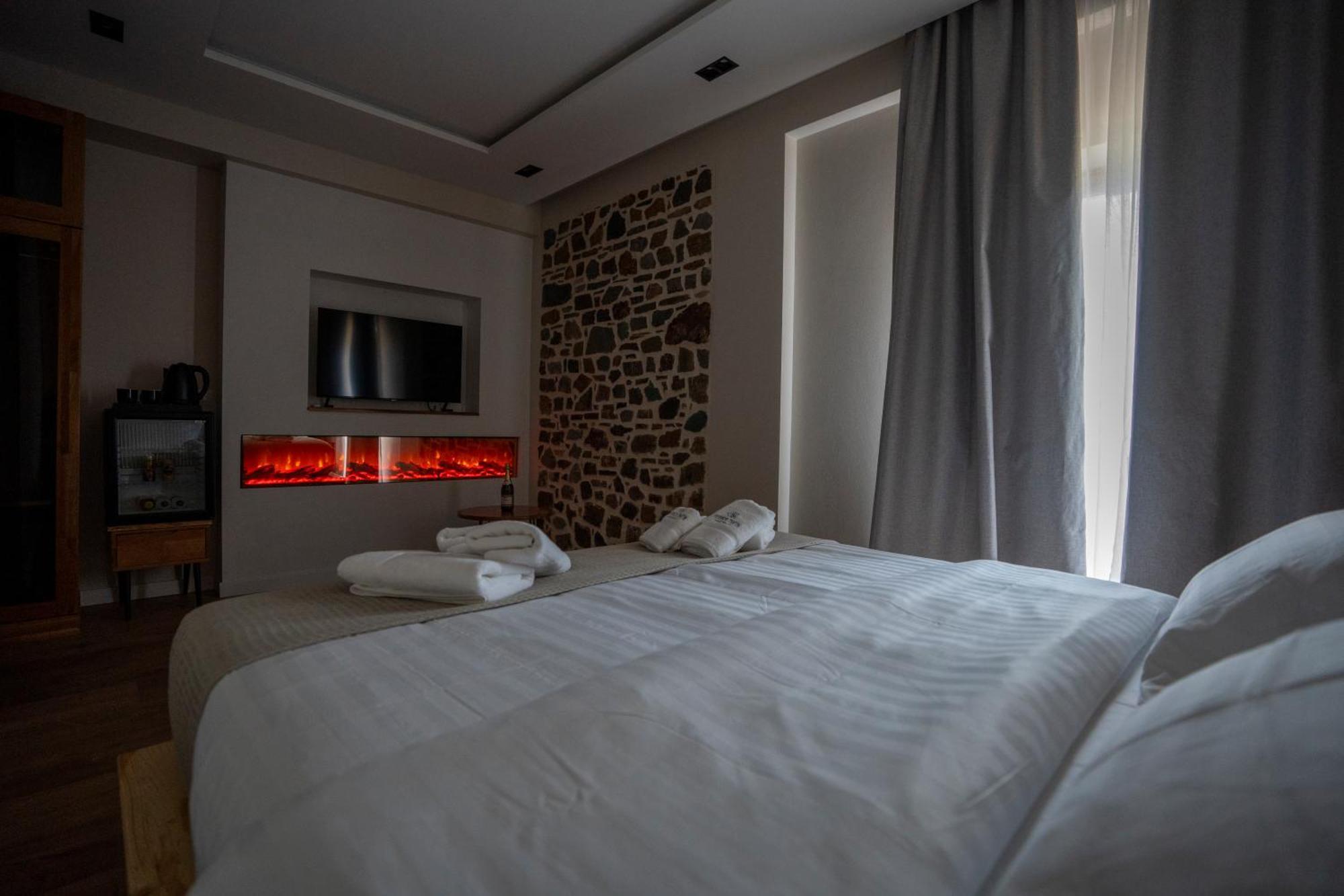 Hotel Jezerca Theth Buitenkant foto