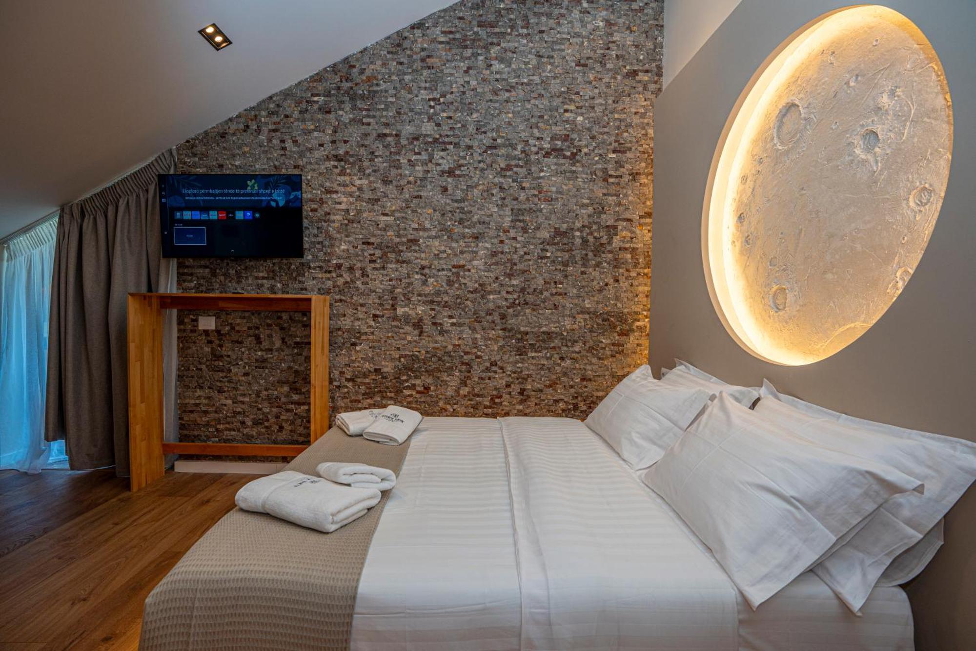 Hotel Jezerca Theth Buitenkant foto